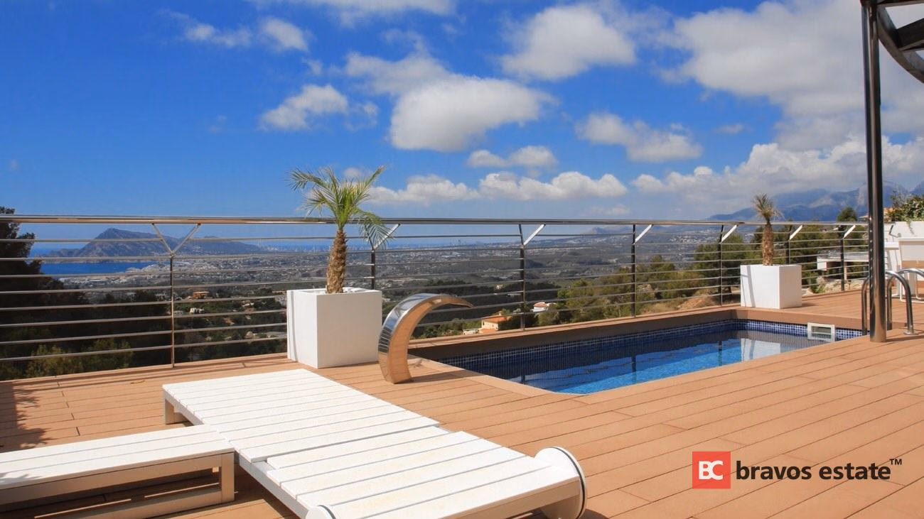 Seafront 6-Bedroom Villa in Altea - 2