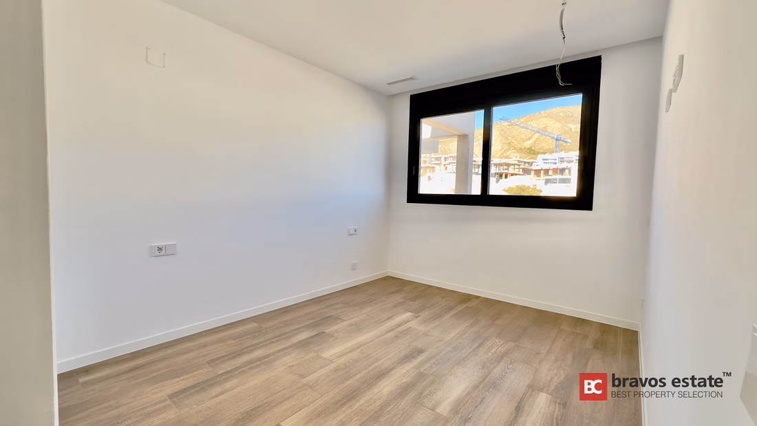 Spacious 3-Bedroom Apartment in Finestrat · 183 m² - 19