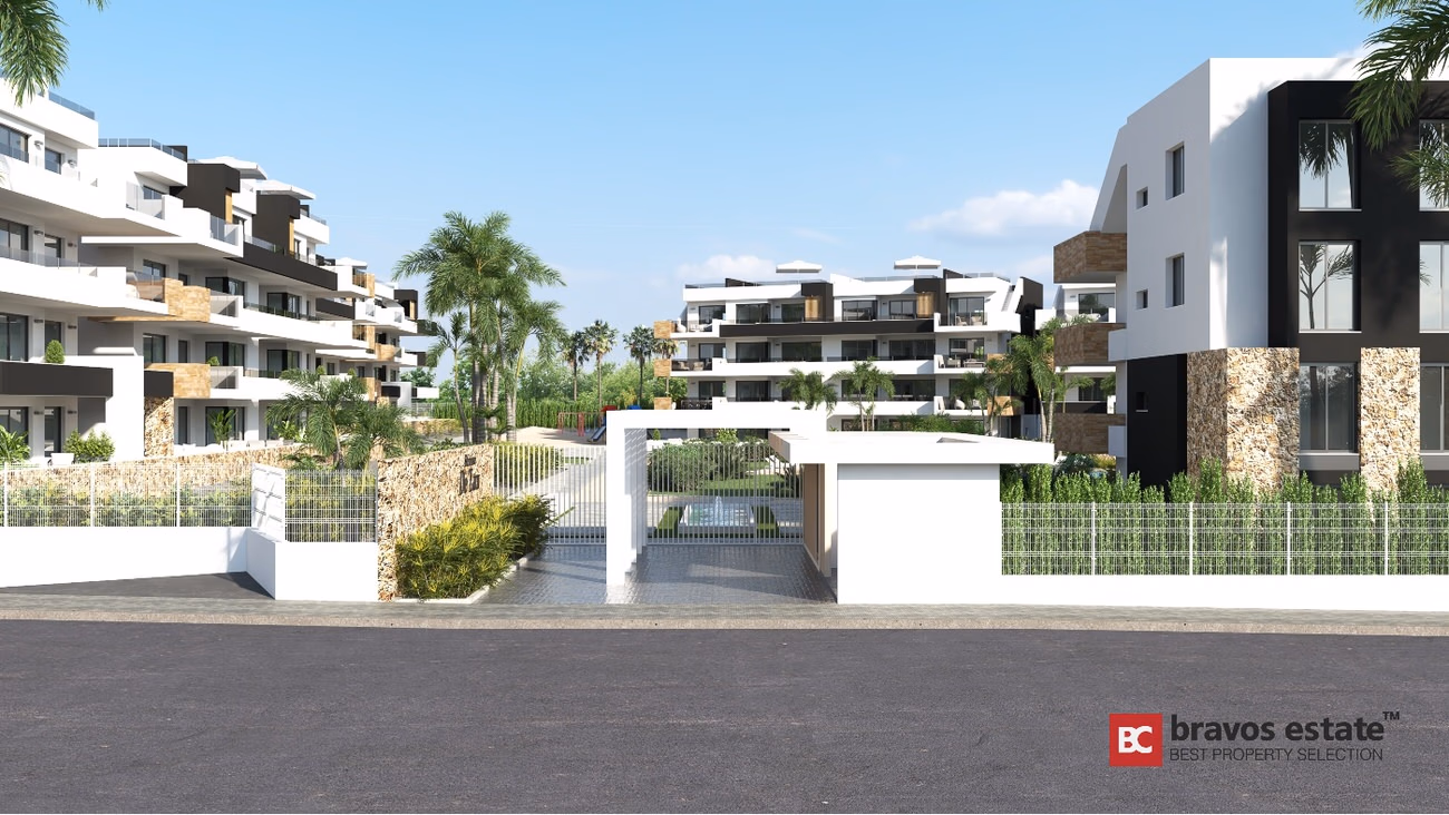 Beachside 2-Bedroom Apartment in La Zenia - 4
