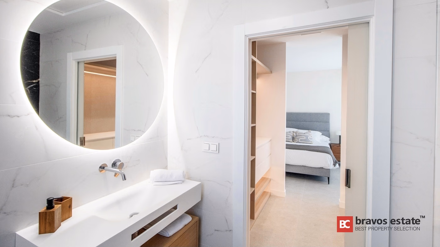 Villa de Obra Nueva de 3 Dormitorios en Finestrat - 17