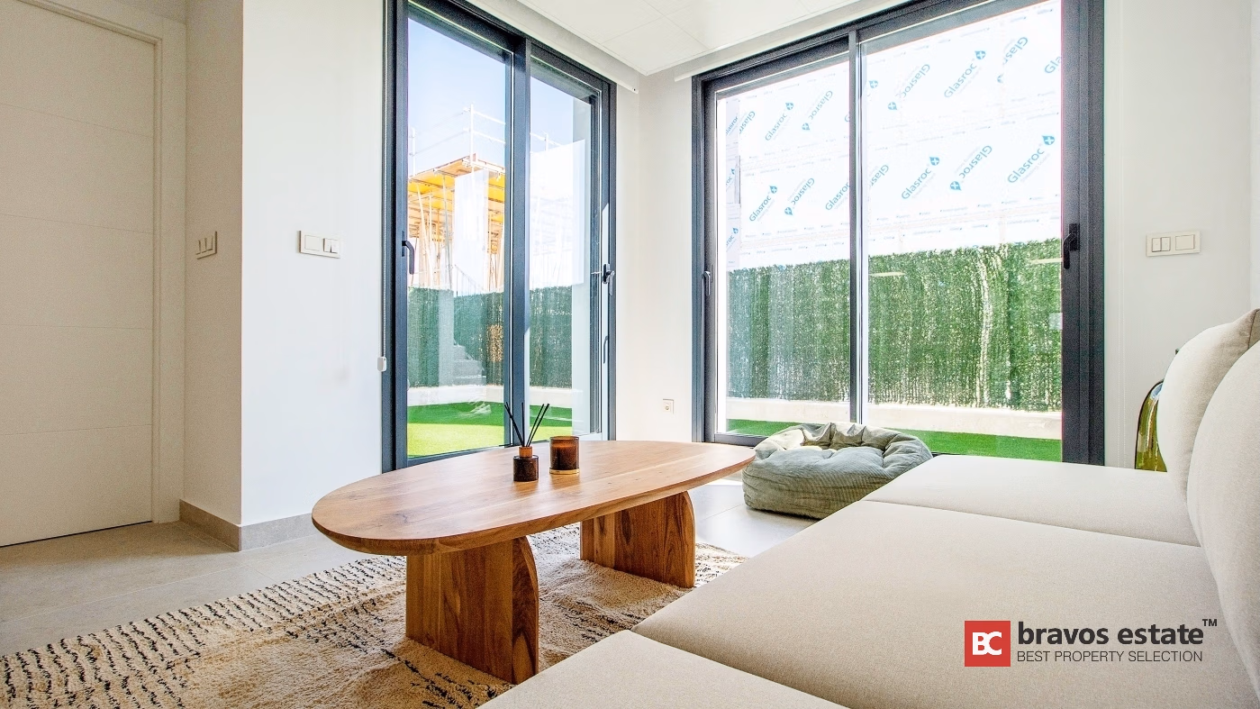 Villa de Obra Nueva de 3 Dormitorios en Finestrat - 13
