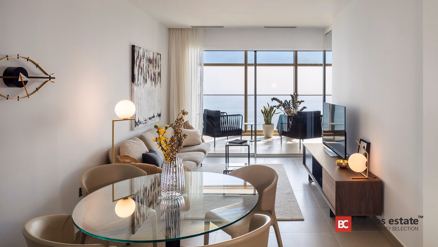 Beachside 2-Bedroom Apartment in Benidorm - 21
