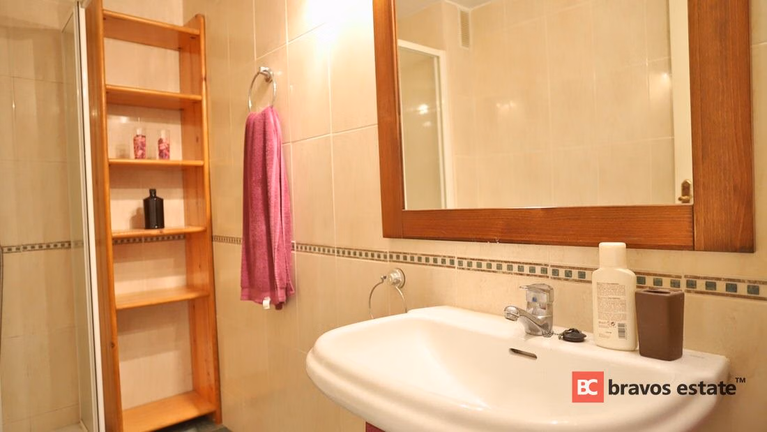 Seafront 2-Bedroom Apartment in El Campello · 75 m² - 17