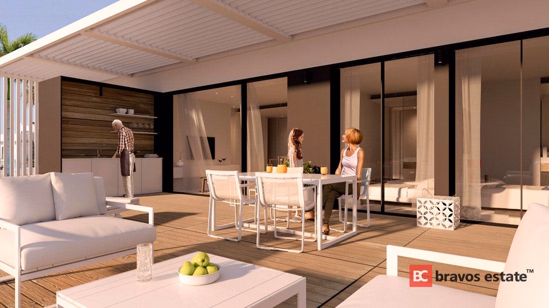 Beachside 2-Bedroom Apartment in Villajoyosa · 185 m² - 1