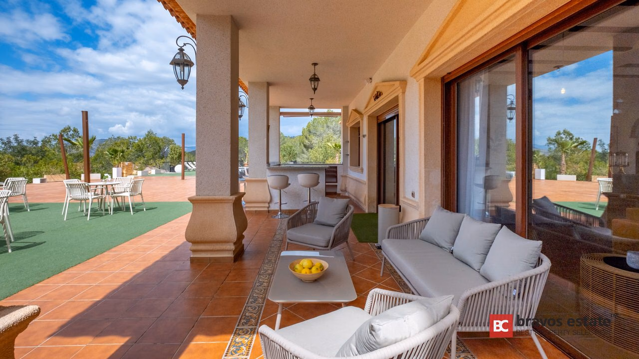 Villa De Lujo de 12 Dormitorios en Finestrat - 48