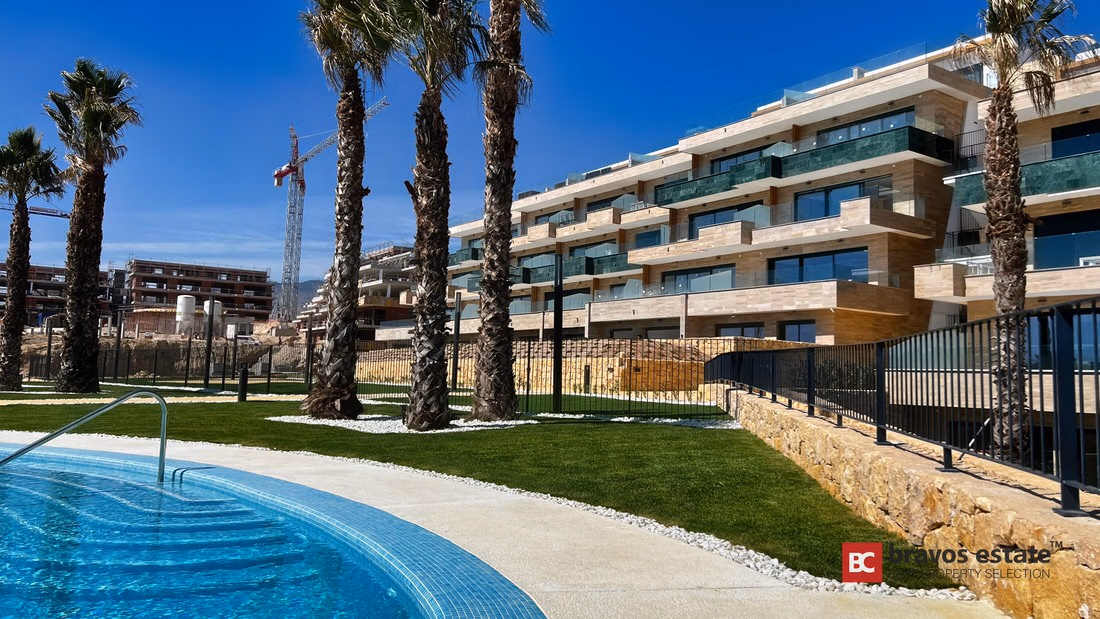 Spacious 3-Bedroom Apartment in Finestrat · 183 m² - 1
