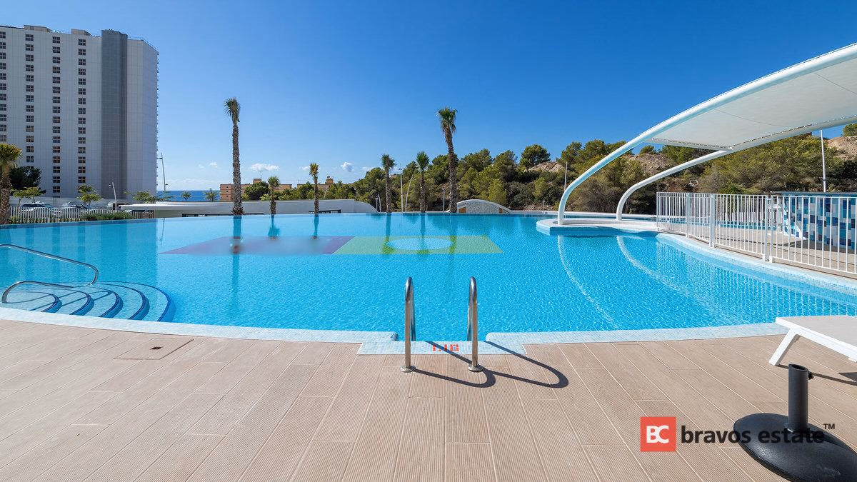 Seafront 2-Bedroom Apartment in Benidorm · Ref 1600 - 10