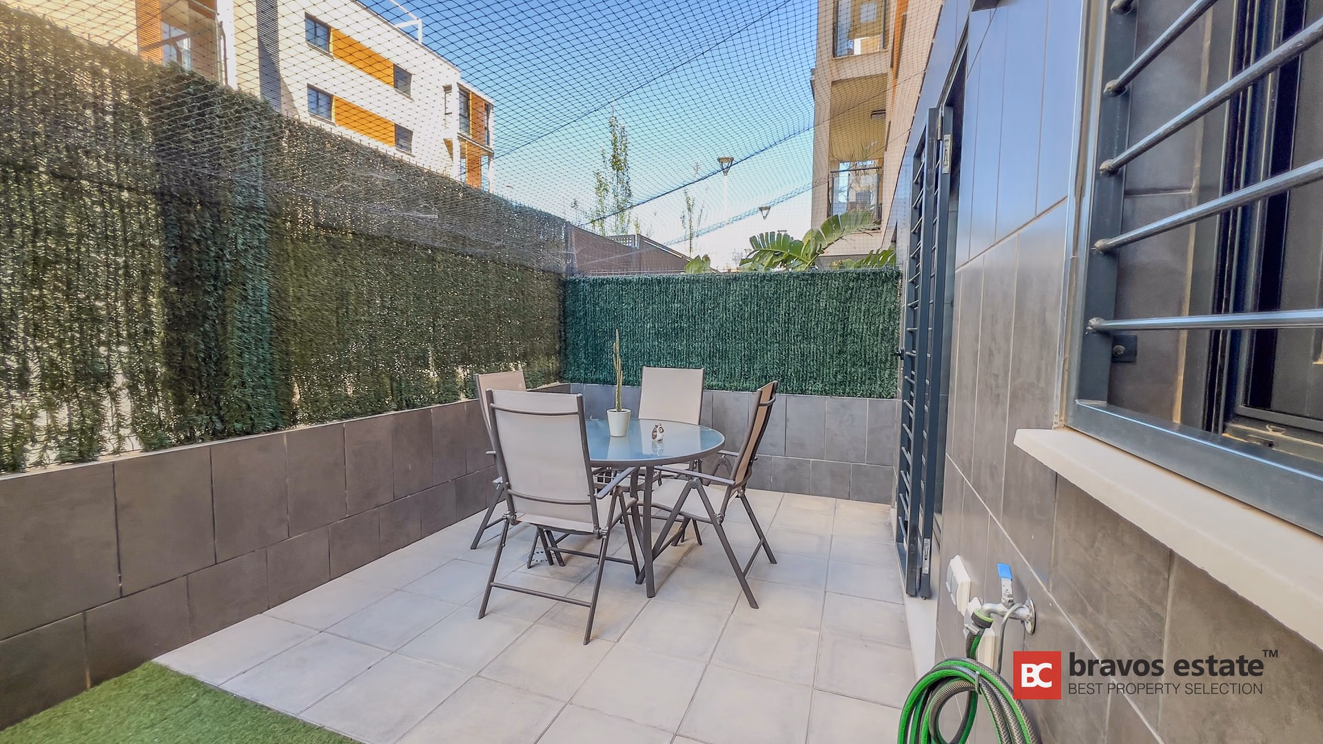Beachside 1-Bedroom Apartment in El Campello · 59 m² - 9