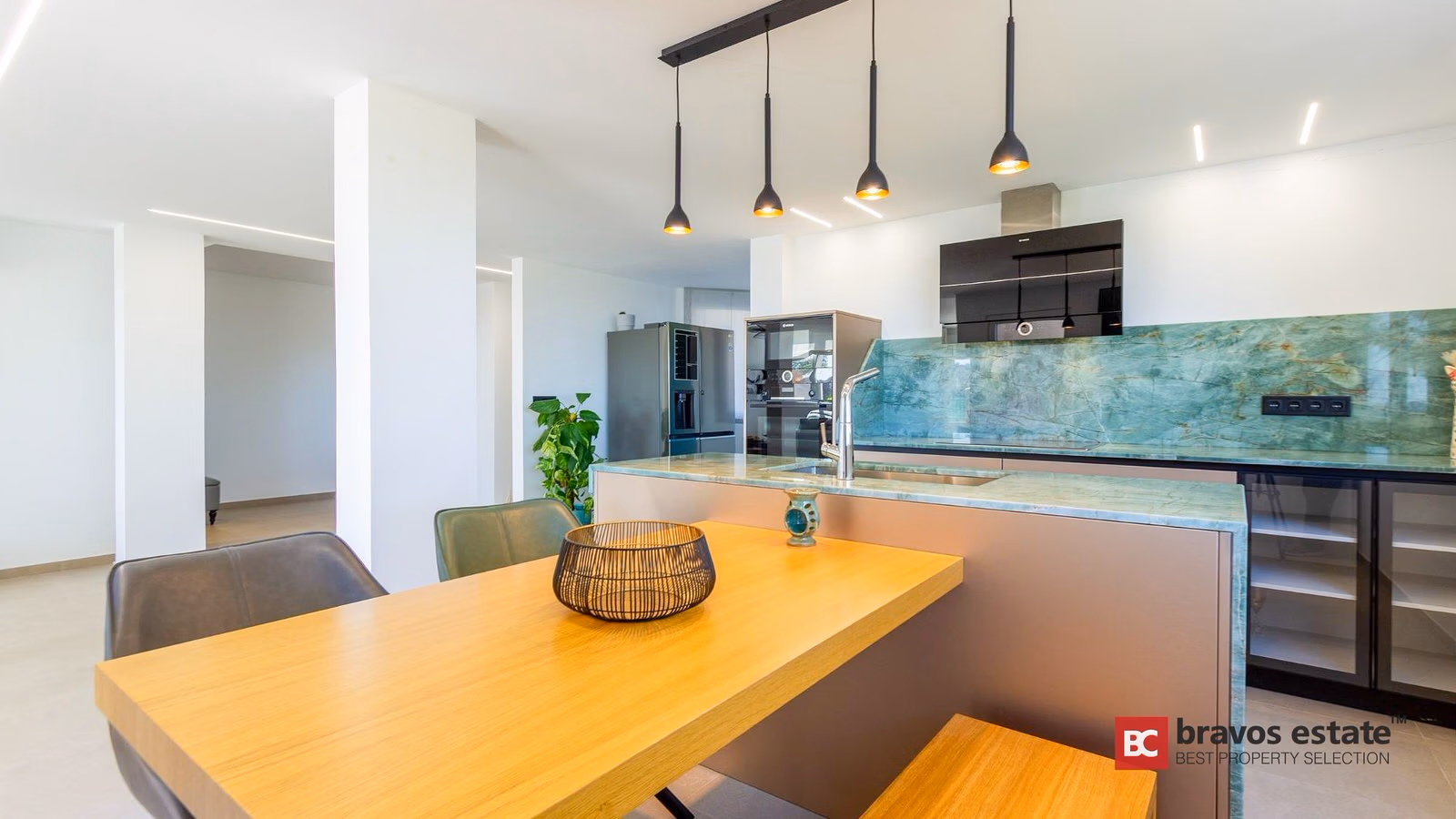 Spacious 4-Bedroom Bungalow in Mutxamel - 7