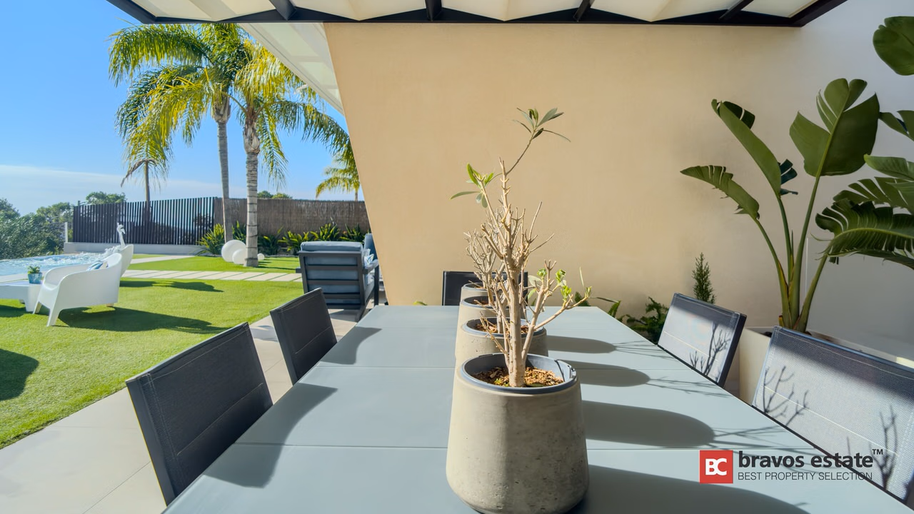 Spacious 3-Bedroom Villa in Finestrat - 9