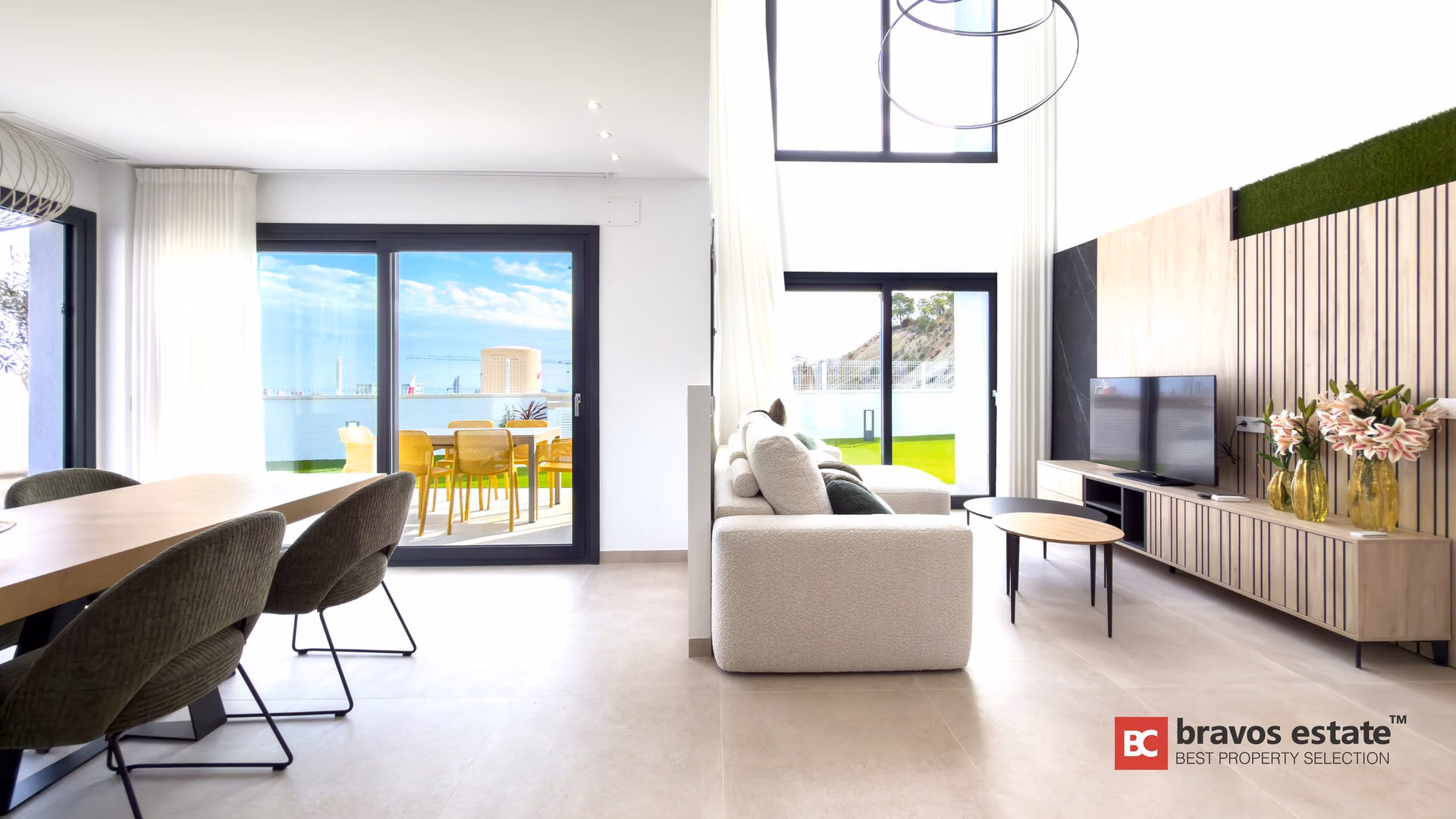Spacious 4-Bedroom Villa in Finestrat - 4