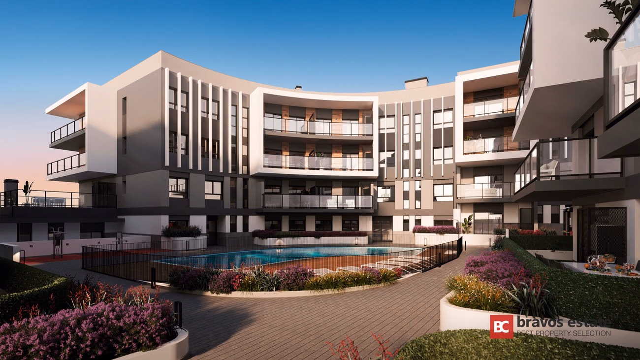 Beachside 3-Bedroom Apartment in Javea - 3