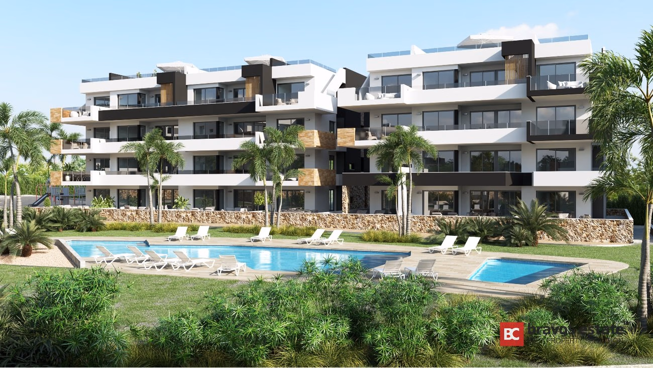 Beachside 2-Bedroom Apartment in La Zenia - 3