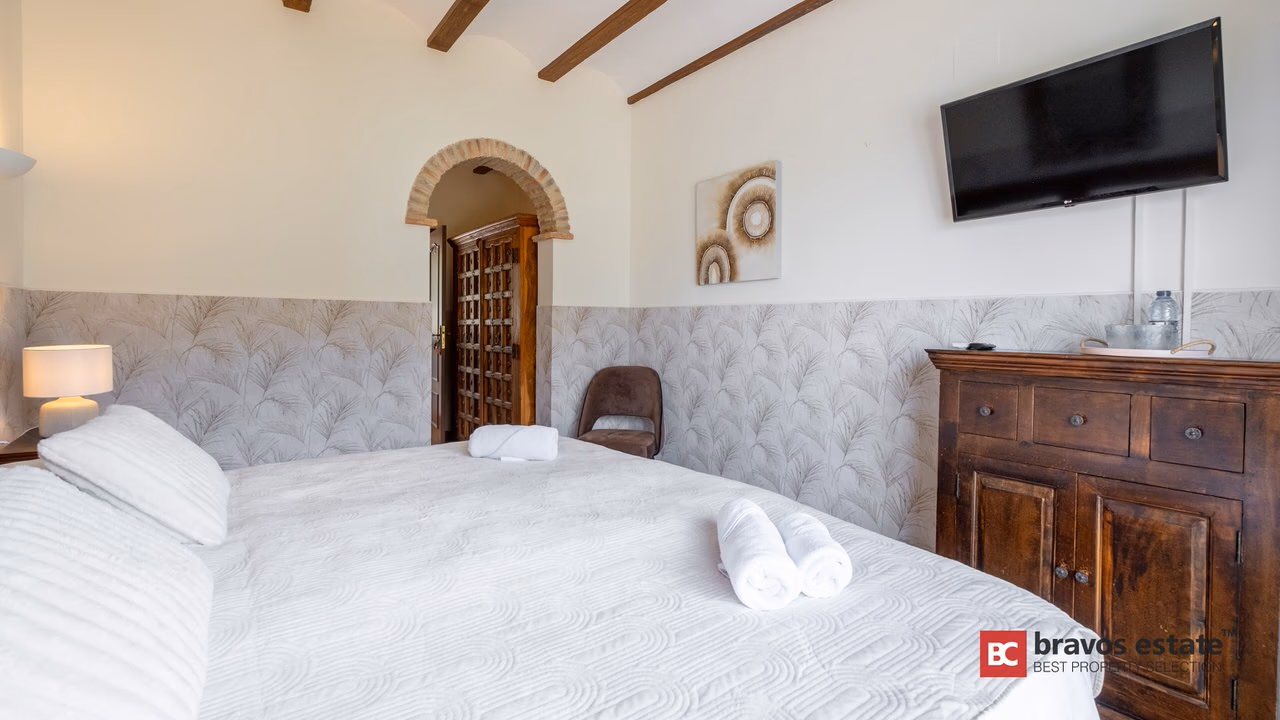 Villa De Lujo de 12 Dormitorios en Finestrat - 28