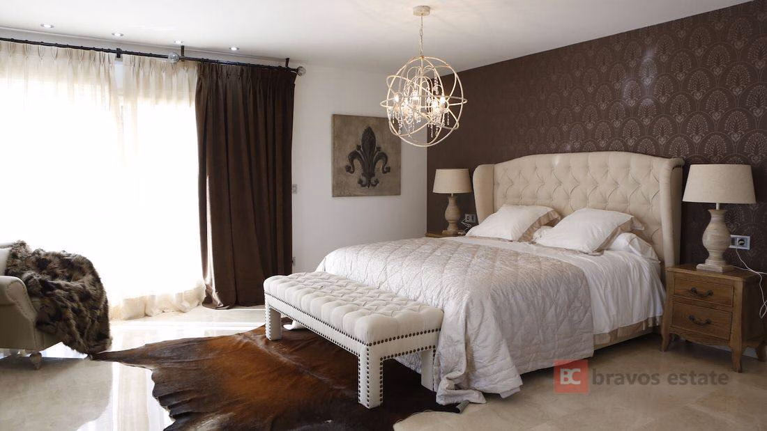 Villa De Lujo de 4 Dormitorios en Benissa · 465 m² - 8