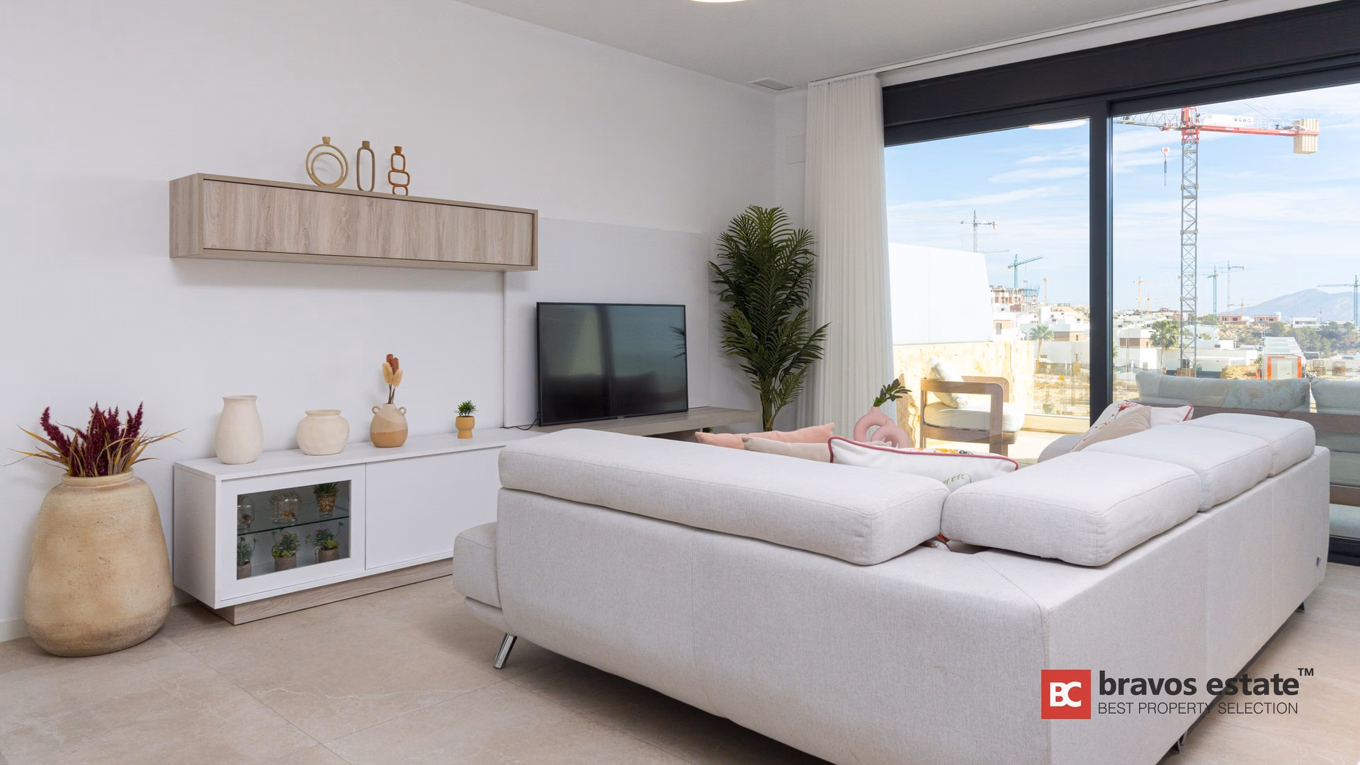 Apartamento de 3 Dormitorios con Vistas al Mar y al Skyline, Finestrat - 3