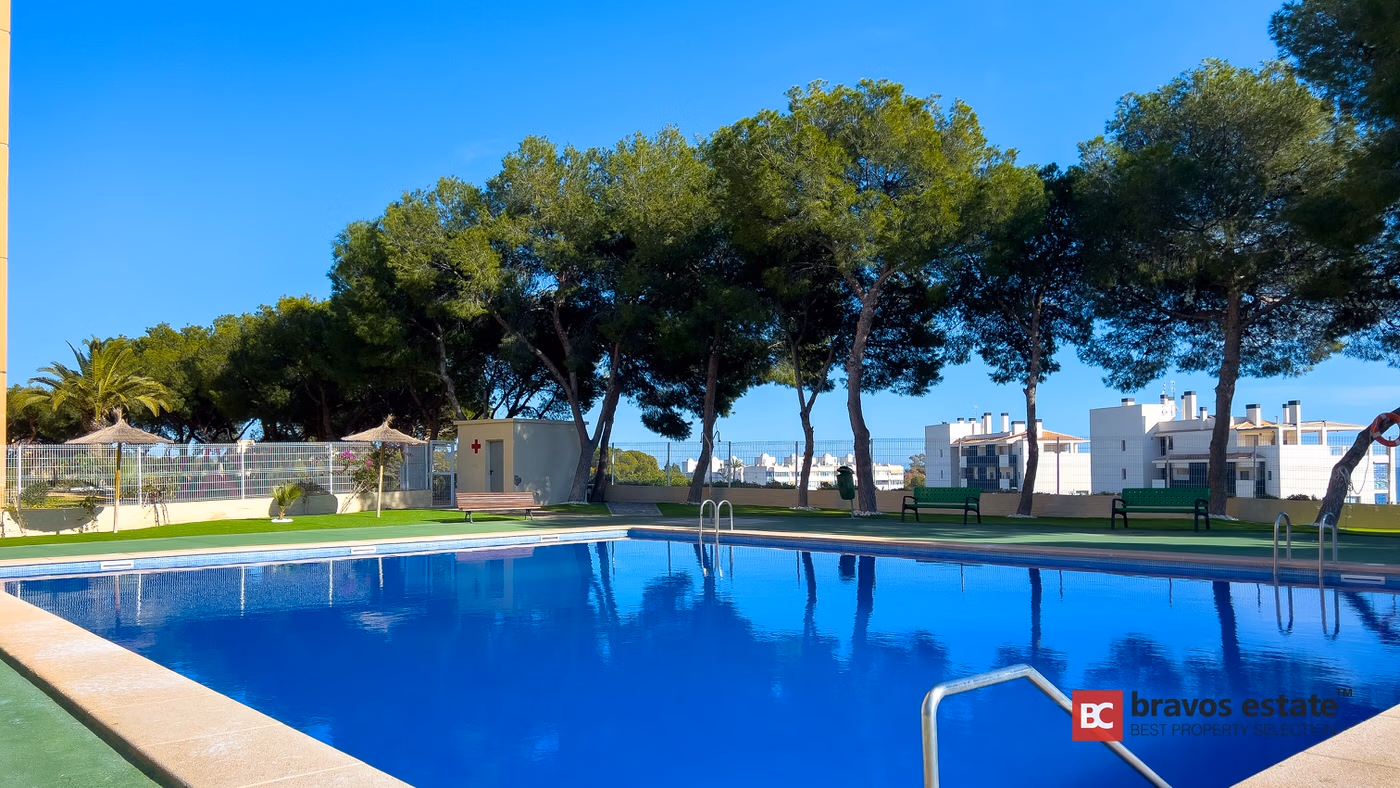 Apartamento Cerca del Mar de 3 Dormitorios en Villajoyosa · 108 m² - 26