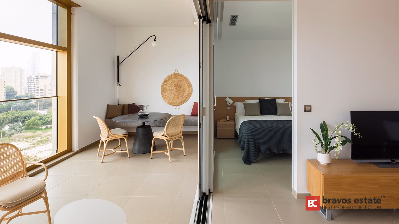 Beachside 2-Bedroom Apartment in Benidorm - 19