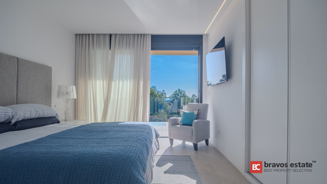 Spacious 3-Bedroom Villa in Finestrat - 18