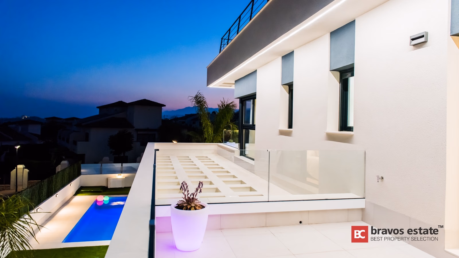 Villa Espaciosa de 3 Dormitorios en Finestrat · 328 m² - 7