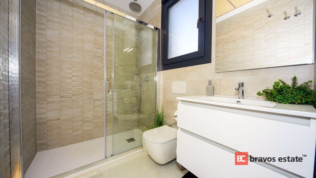 New Build 3-Bedroom Villa in Cabo Roig · 193 m² - 5
