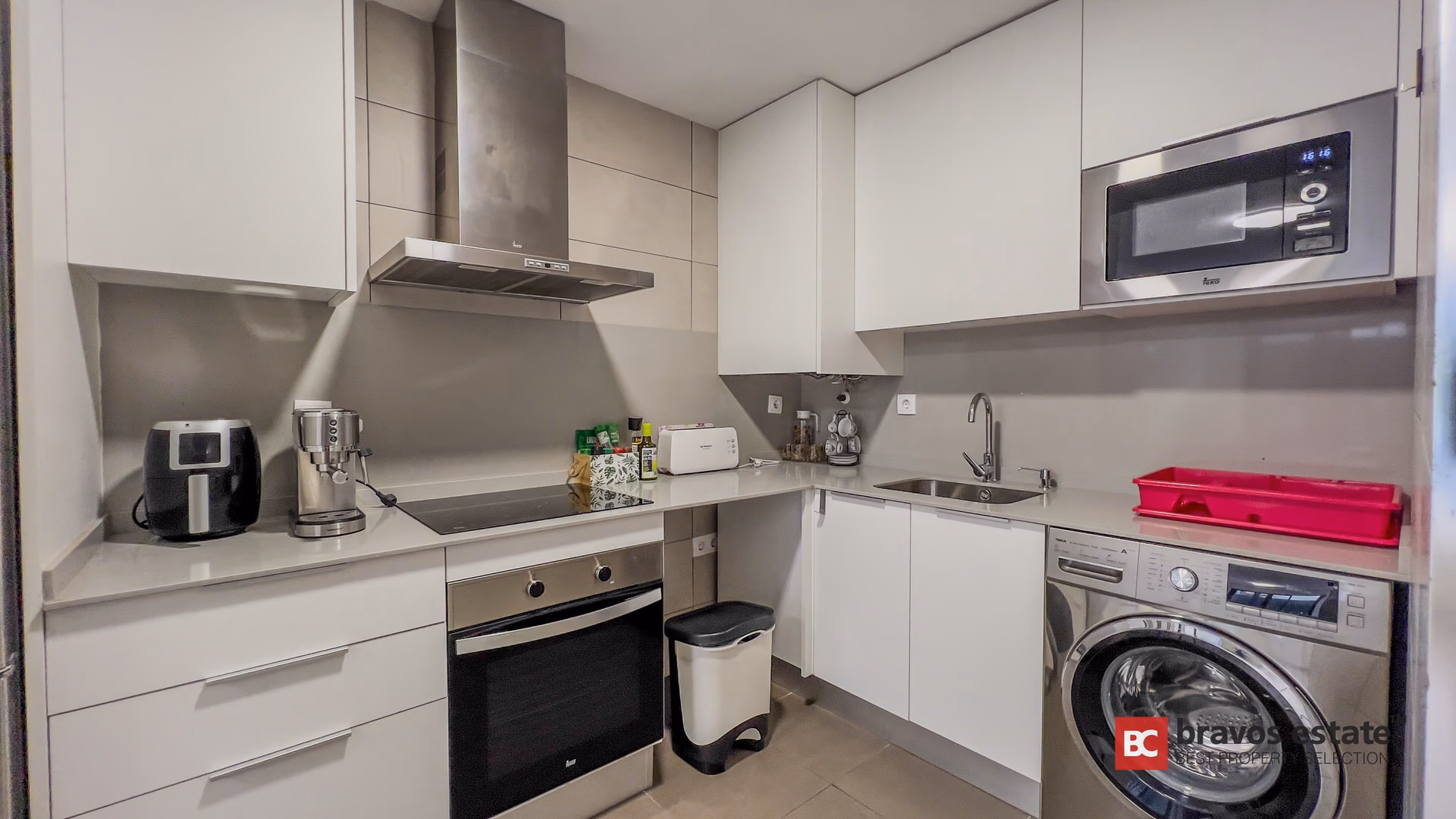 Beachside 1-Bedroom Apartment in El Campello · 59 m² - 5
