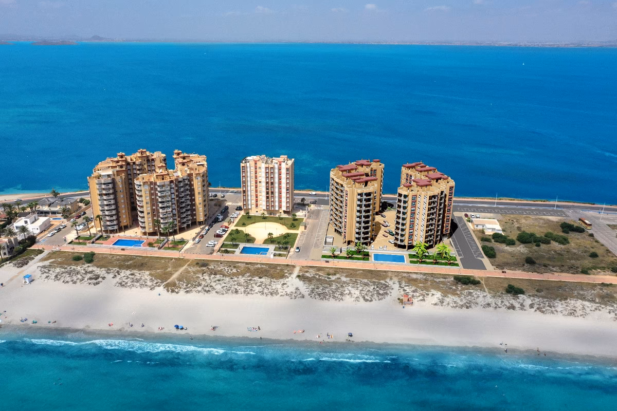 Residencial Playa Príncipe — Beachfront Apartments in La Manga 1