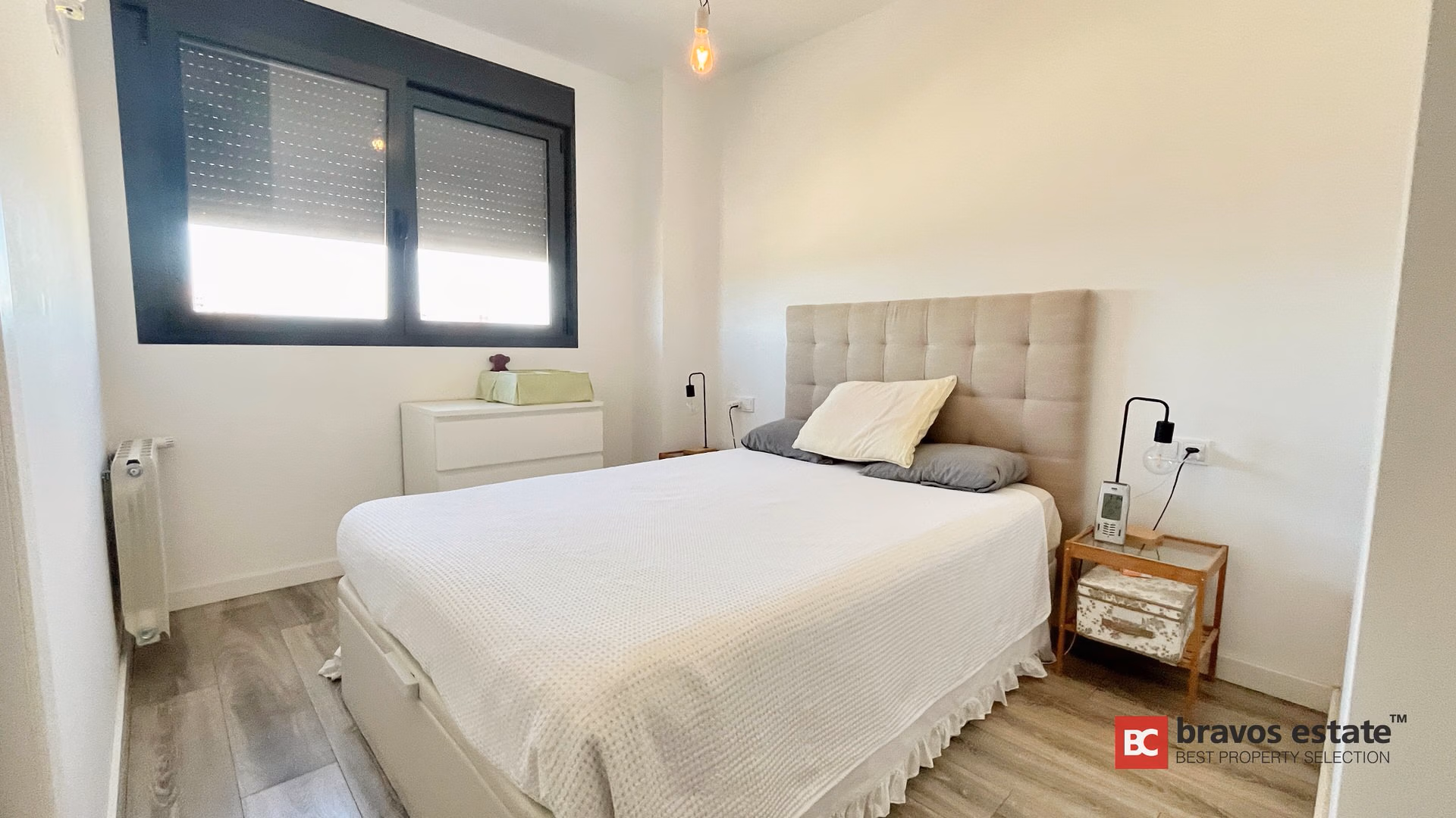 Beachside 2-Bedroom Apartment in El Campello · 100 m² - 5