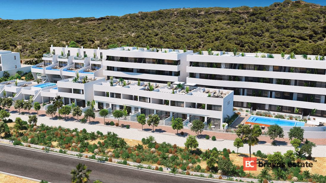 Beachside 3-Bedroom Apartment in Guardamar del Segura - 18