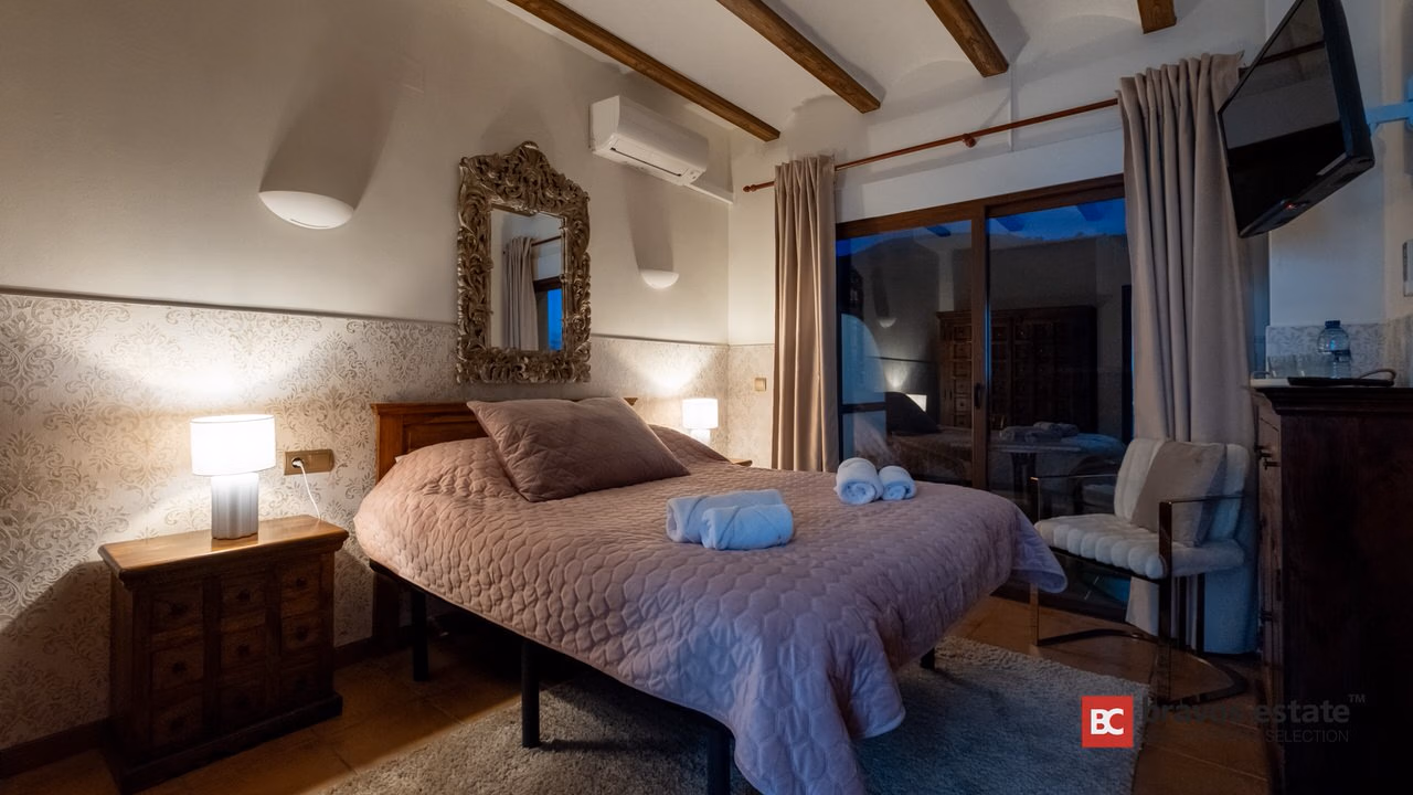 Villa De Lujo de 12 Dormitorios en Finestrat - 36