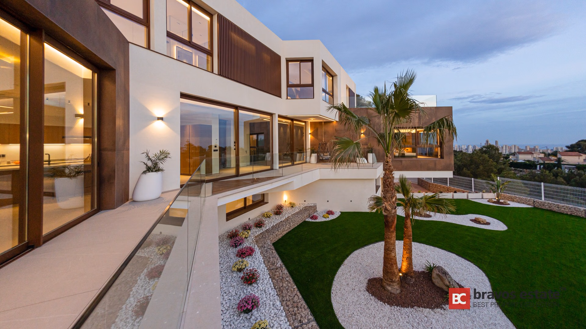 Class-A Villa of 2023 with Private Spa in La Nucía - 3