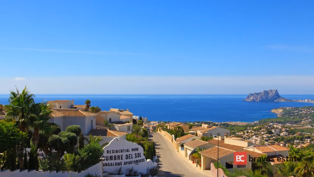 Spacious 3-Bedroom Apartment in Cumbre del Sol · 156 m² - 9