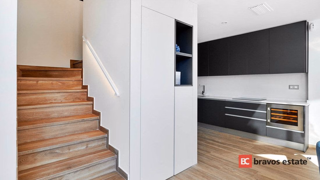 Вилла рядом с морем, 4 спальни в Торревьехе · 155 m² - 3