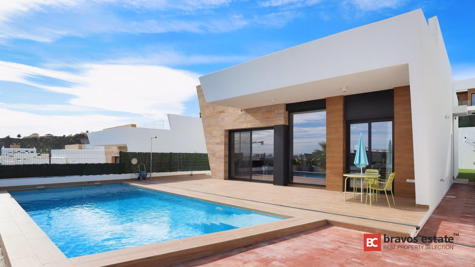 Просторная вилла, 5 спален в Финестрате · 330 m² - 2