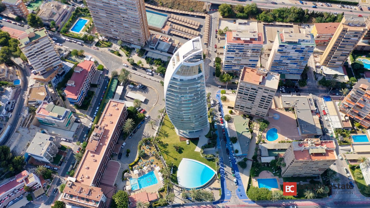 Frontline 2-Bed Apartment on Poniente Beach, Benidorm - 31