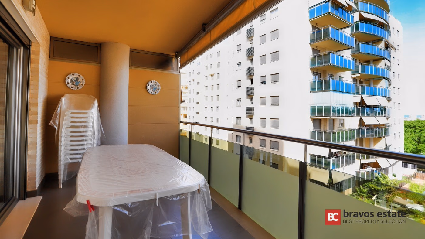 Beachside 3-Bedroom Apartment in El Campello - 17