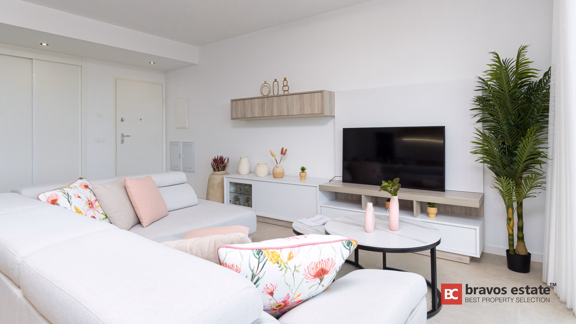 Apartamento de 3 Dormitorios con Vistas al Mar y al Skyline, Finestrat - 10
