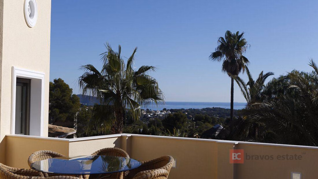 Villa De Lujo de 4 Dormitorios en Benissa · 465 m² - 2