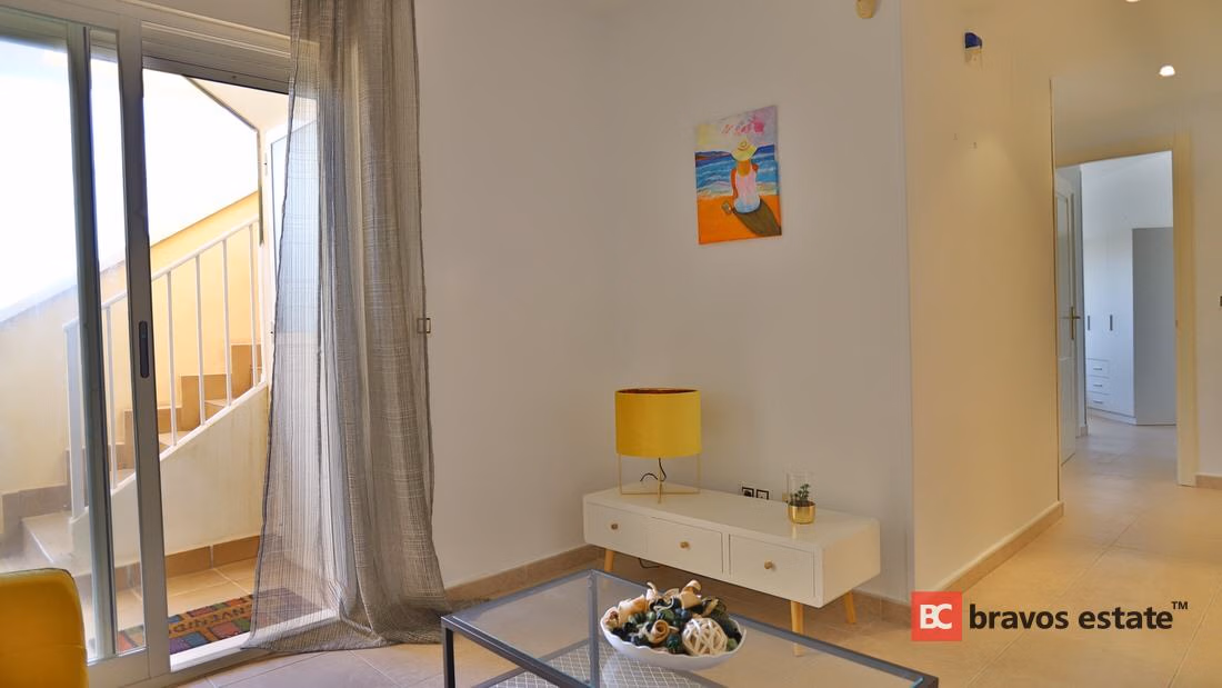 Seafront 2-Bedroom Apartment in El Campello · 75 m² - 16