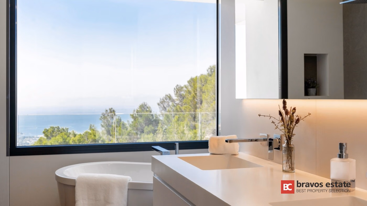Luxury 4-Bedroom Villa in Altea - 24