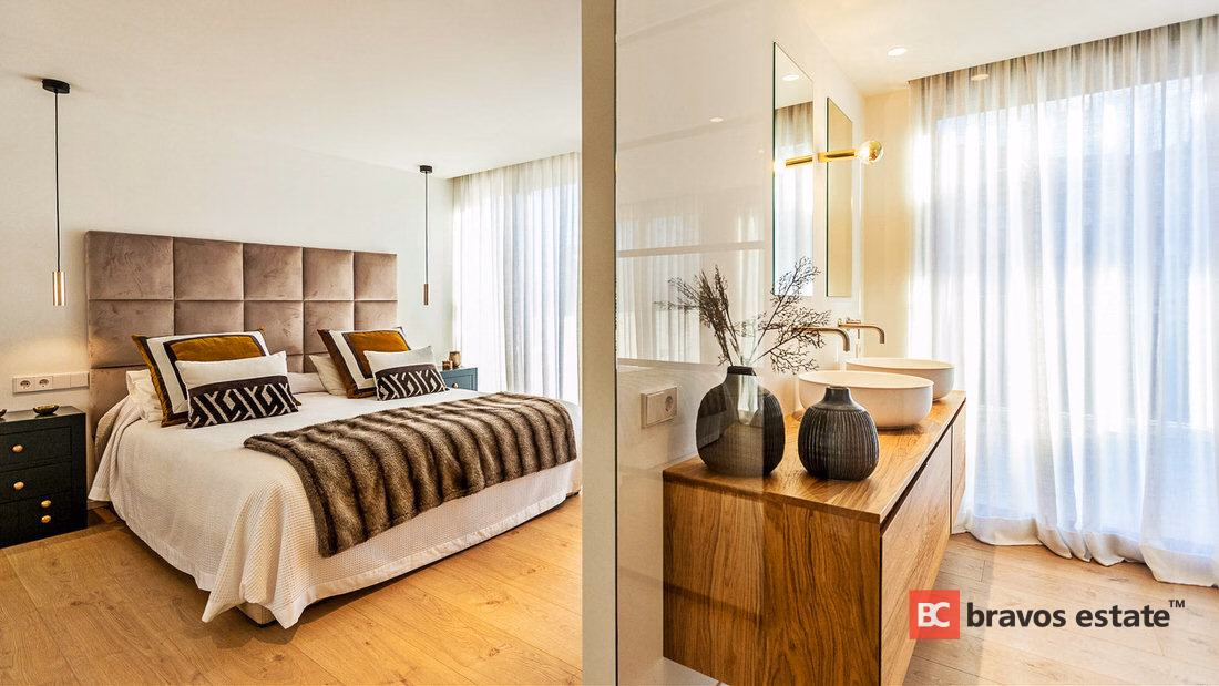 Beachside 4-Bedroom Villa in Alicante - 14