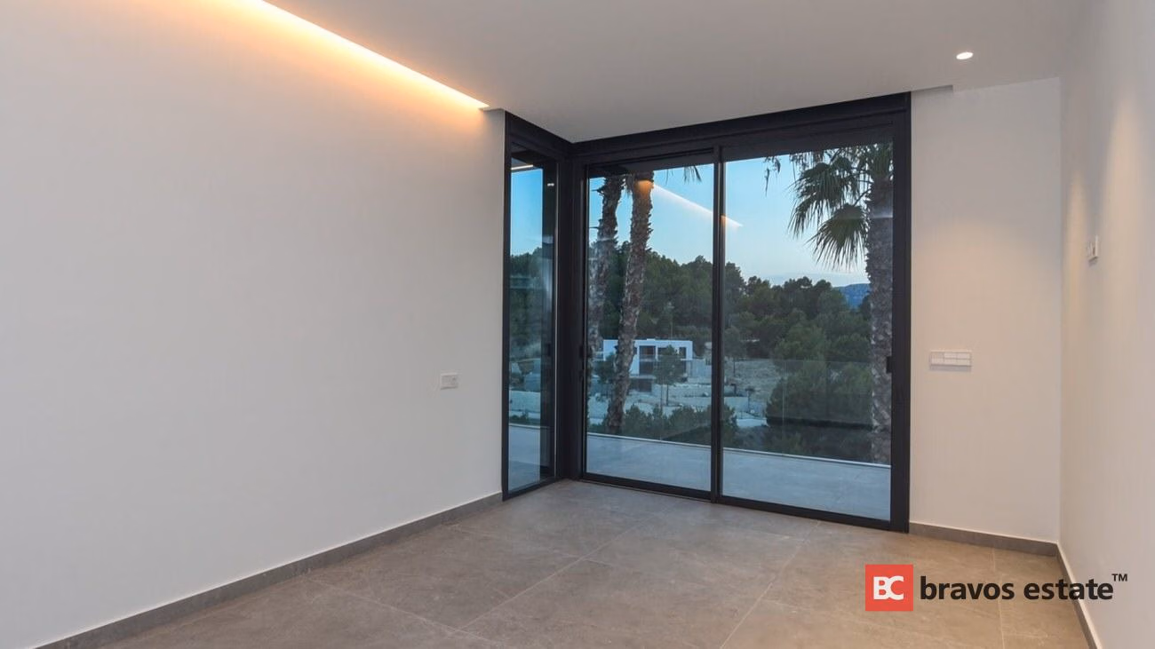 Luxury 5-Bedroom Villa in Benissa - 13