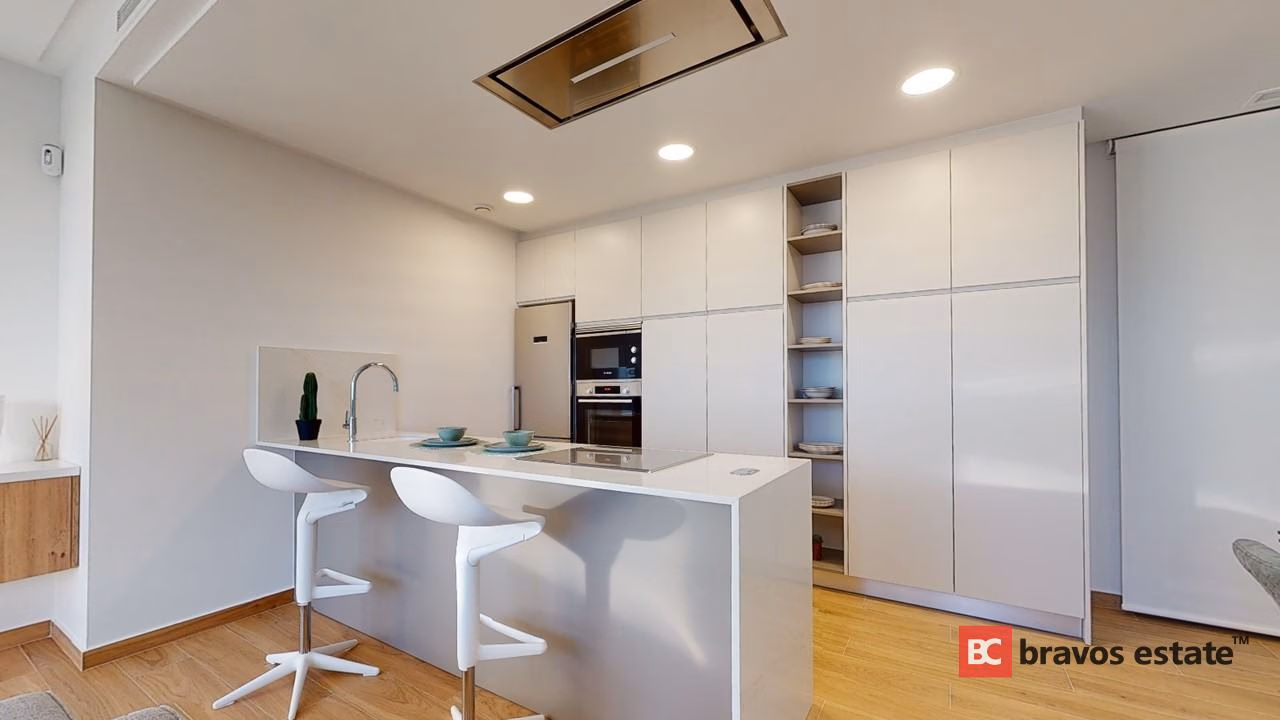 Beachside 4-Bedroom Villa in El Campello · 220 m² - 5